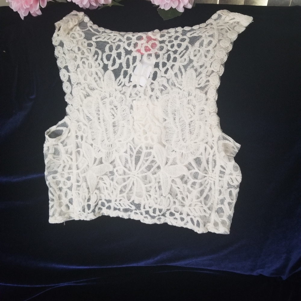 Crop top - Picture 2 of 4